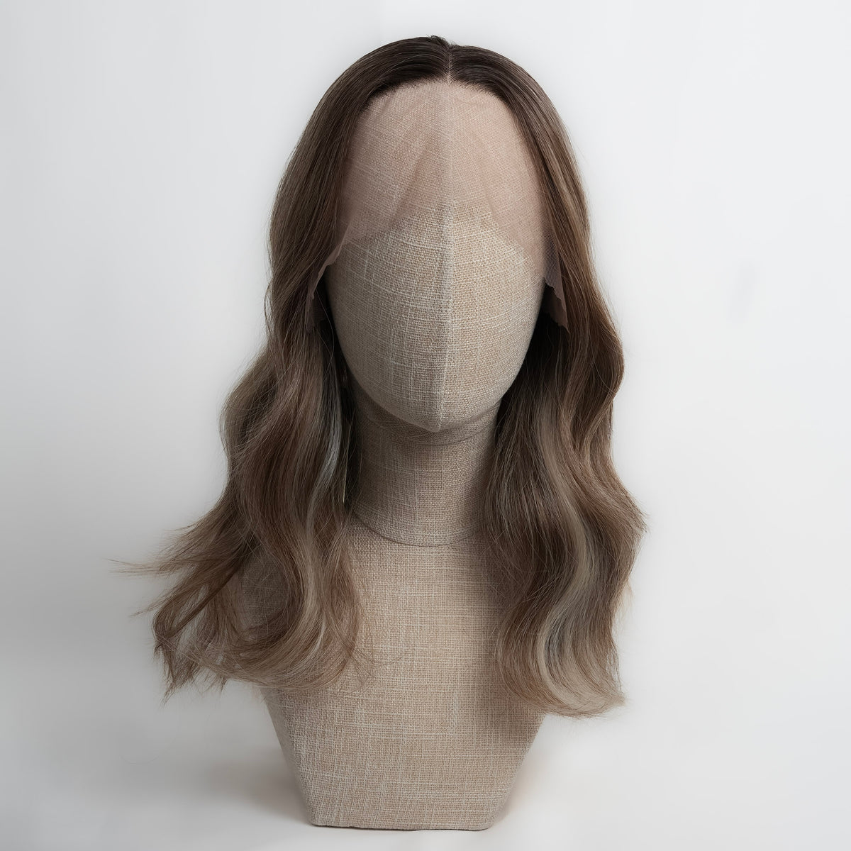 SATTINÉE Luna Wig, 13x4 Lace Front Perücke 20 Zoll