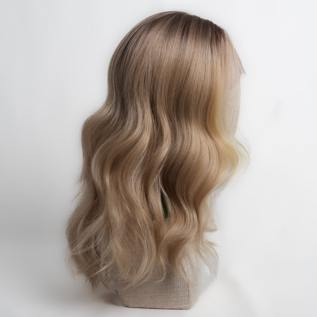 SATTINÉE Luna Wig, 13x4 Lace Front Perücke 20 Zoll, Farbe J6178